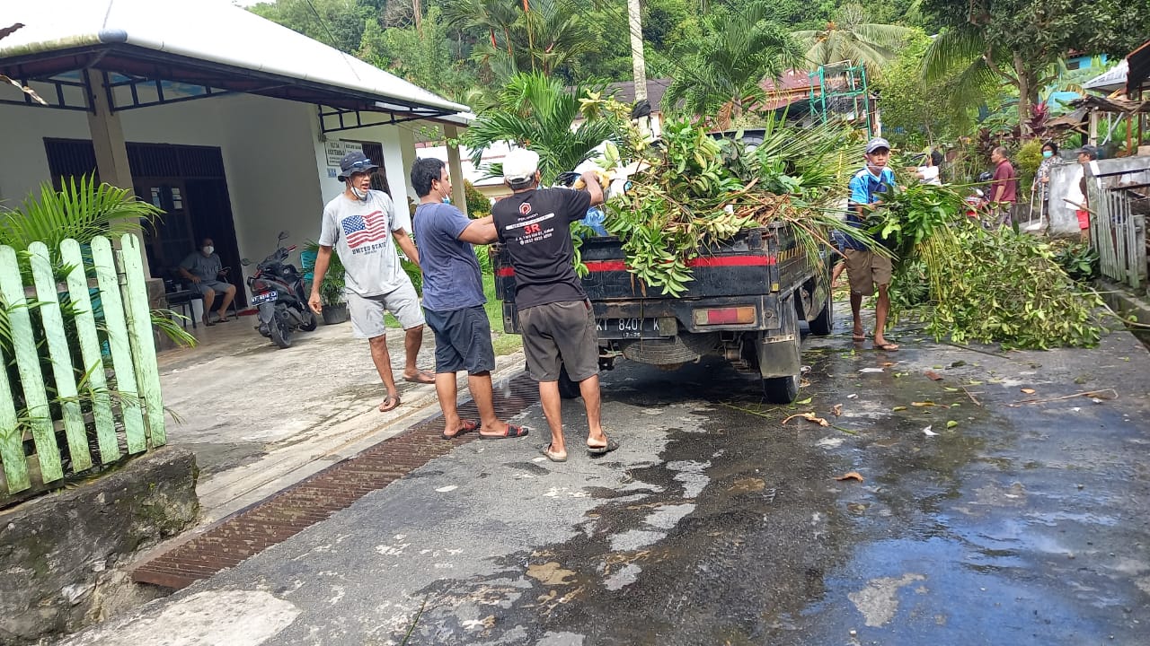 Kerja Bakti Massal 